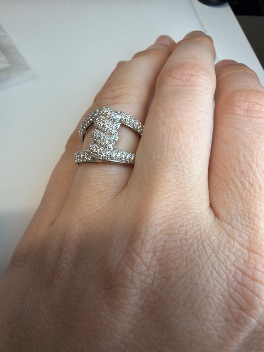 Roberto Coin 18k Pavé twist Ring with natural diamonds